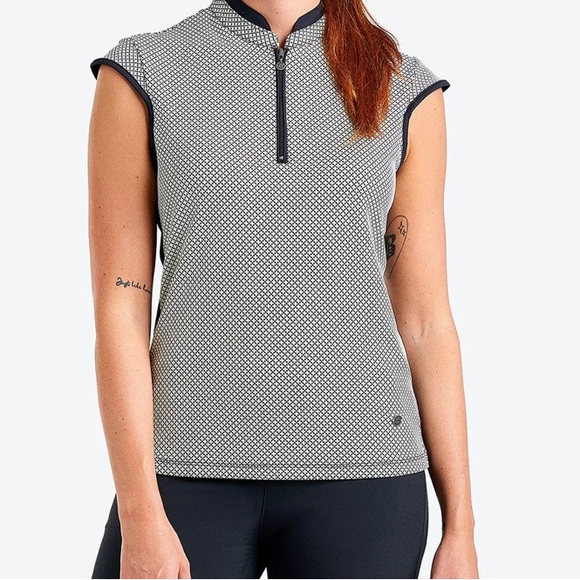 Hanna Mock Performance Top - Picture 2 of 15